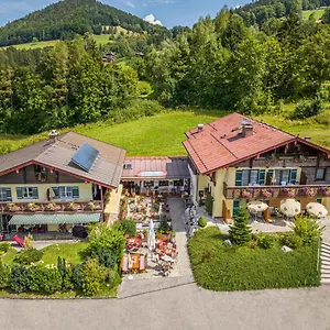 Alpenhotel Bergzauber Отель